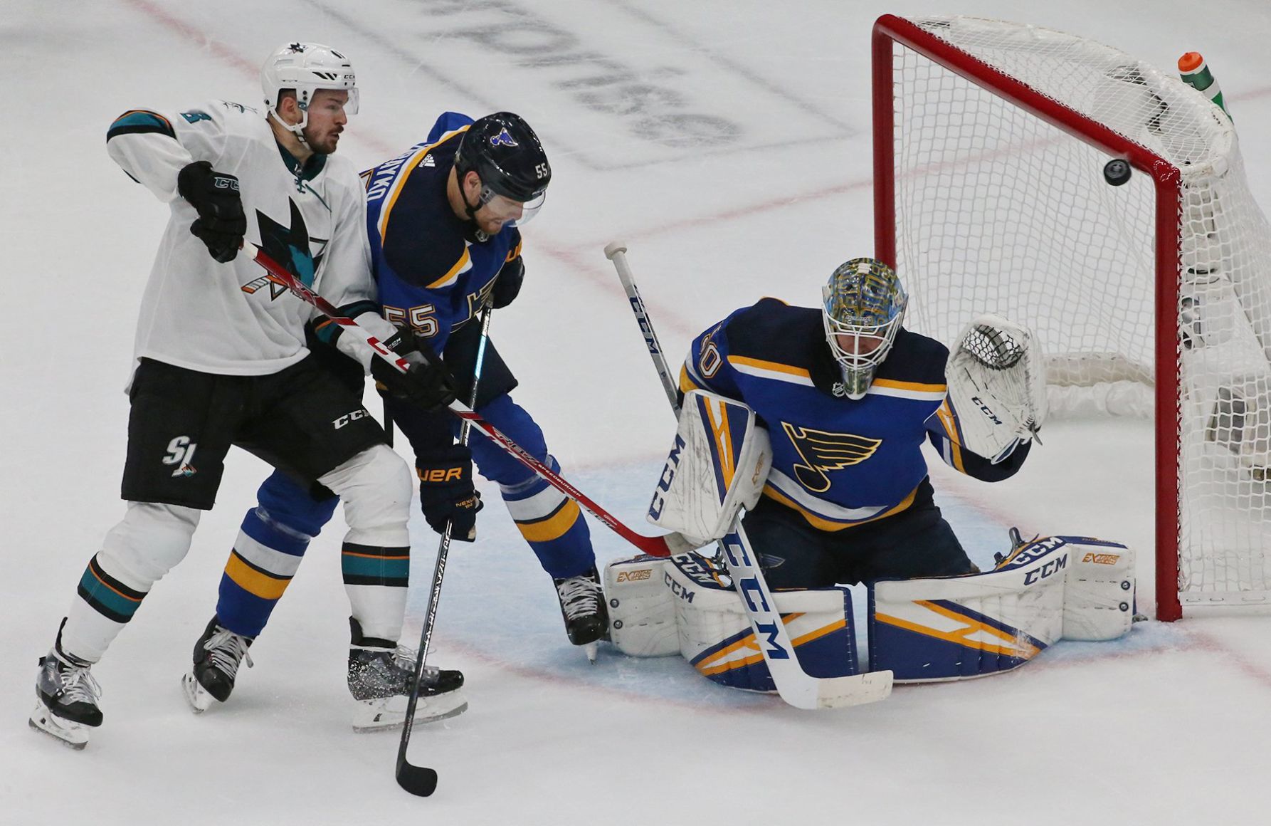 Blues and Sharks skate in game 4 of the semifinals